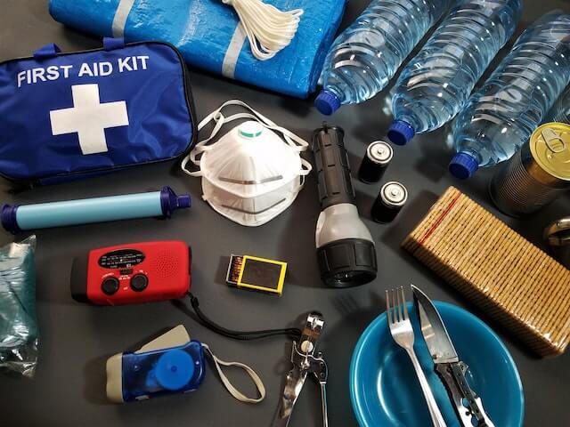 build a first aid kit